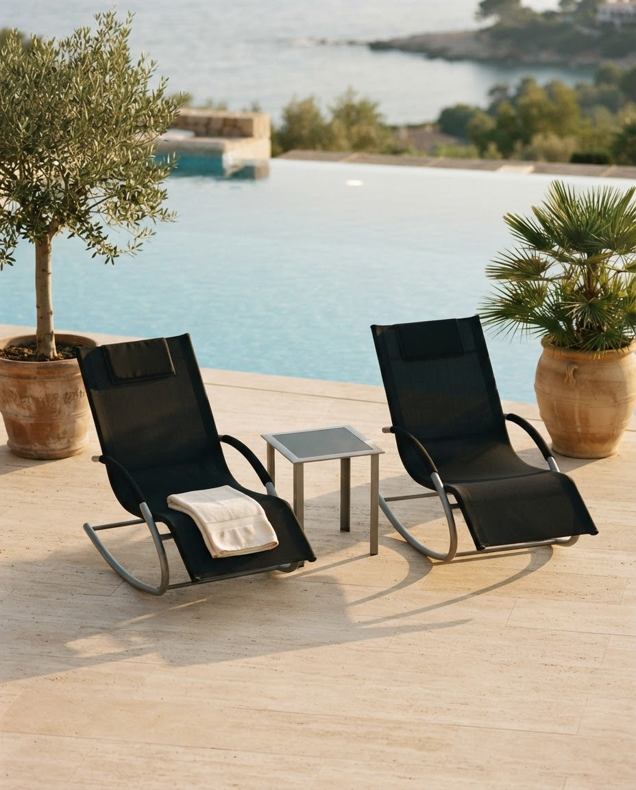 RIVAGE – fauteuil à bascule coloris noir en situation