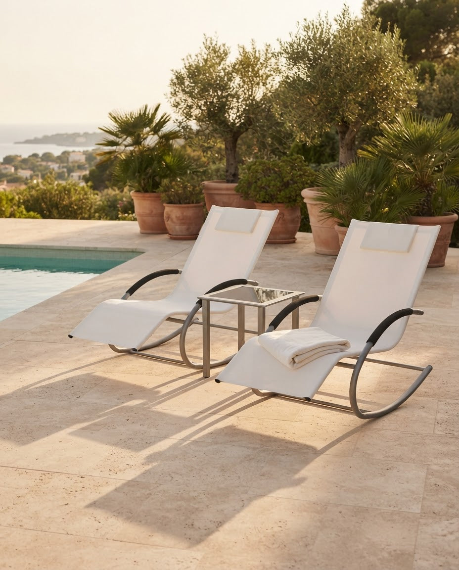 RIVAGE – fauteuil à bascule coloris ivoire en situation