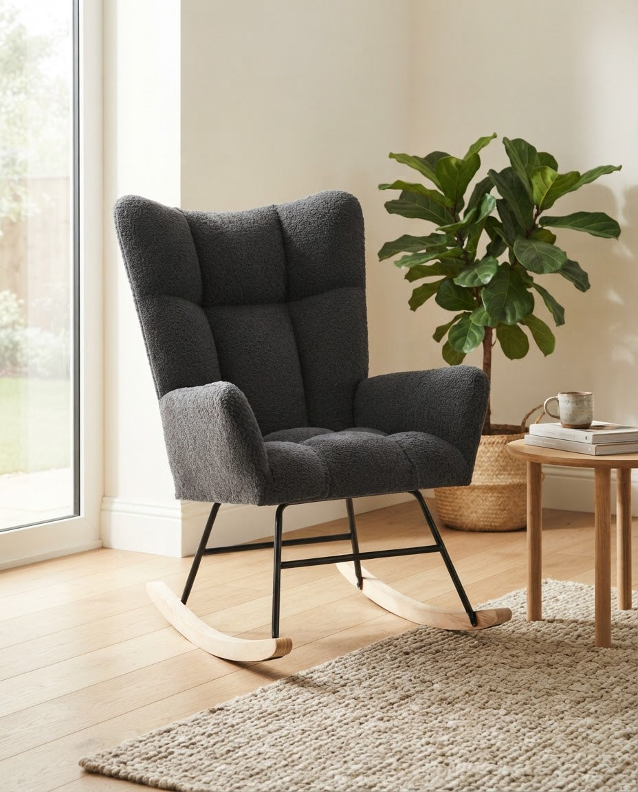 NUÉE – fauteuil à bascule coloris noir en situation